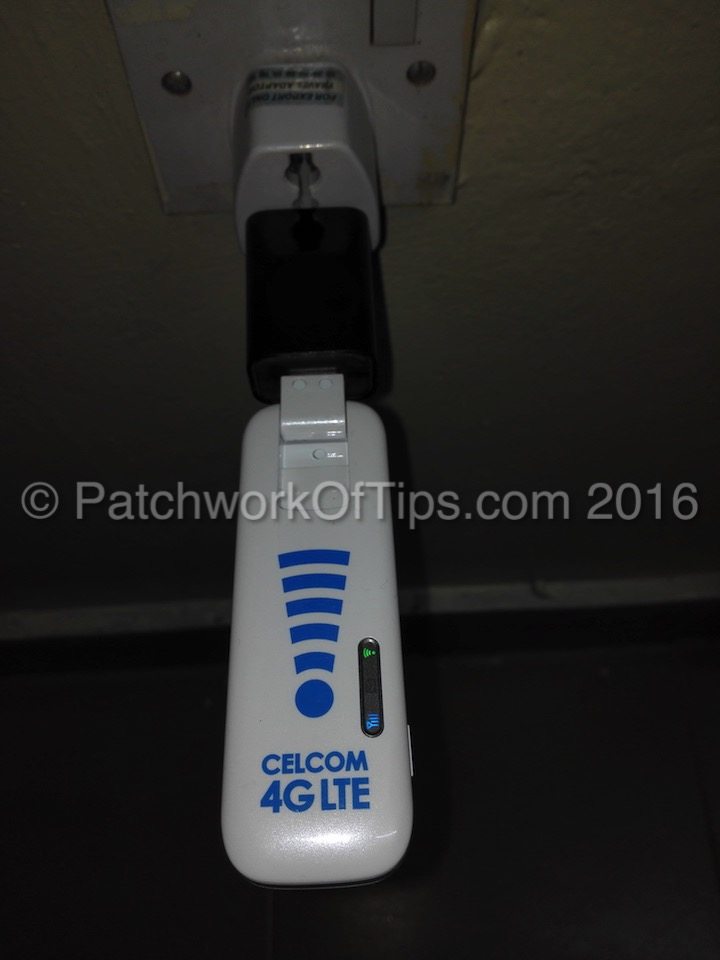 HUAWEI E8278s-602 USB WiFi Dongle In Wall Adapter